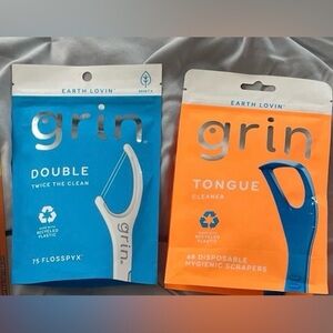 Double Floss Picks and Tongue Cleaner Set - Blue and Orange